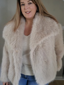 Karen Scott-Whelan Mia Rosa Boutique Profile Image