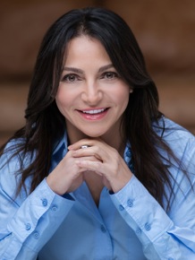 Eteri McKenzie Eteri McKenzie Hypnotherapy Profile Image