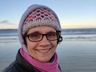 Emer Beattie - Emer Beattie Art Logo Image